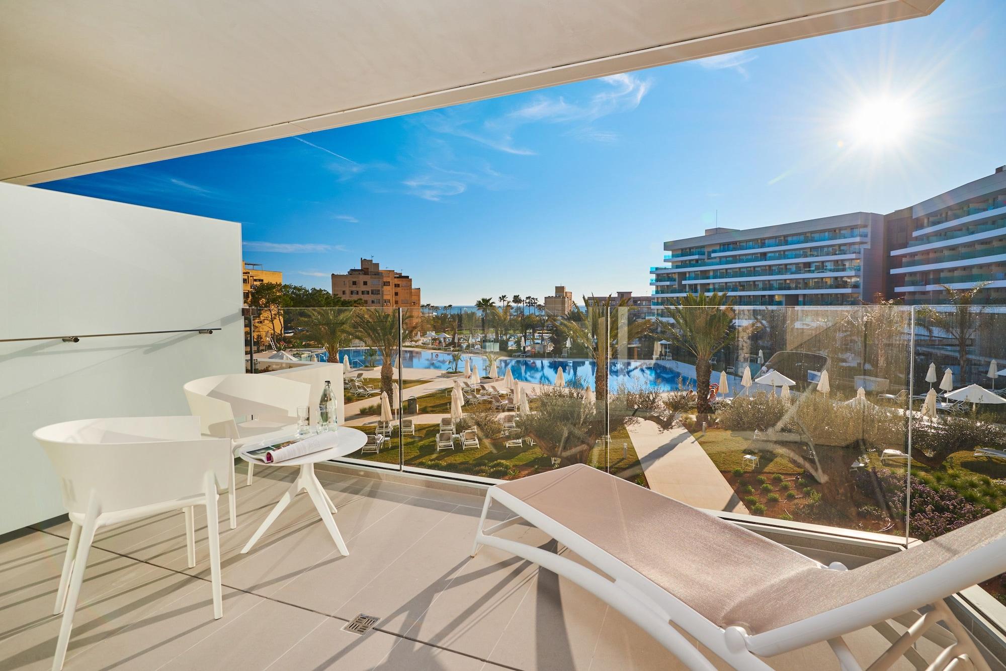Hipotels Playa De Palma Palace&Spa (Adults Only) Εξωτερικό φωτογραφία Balcony of a room at the hotel