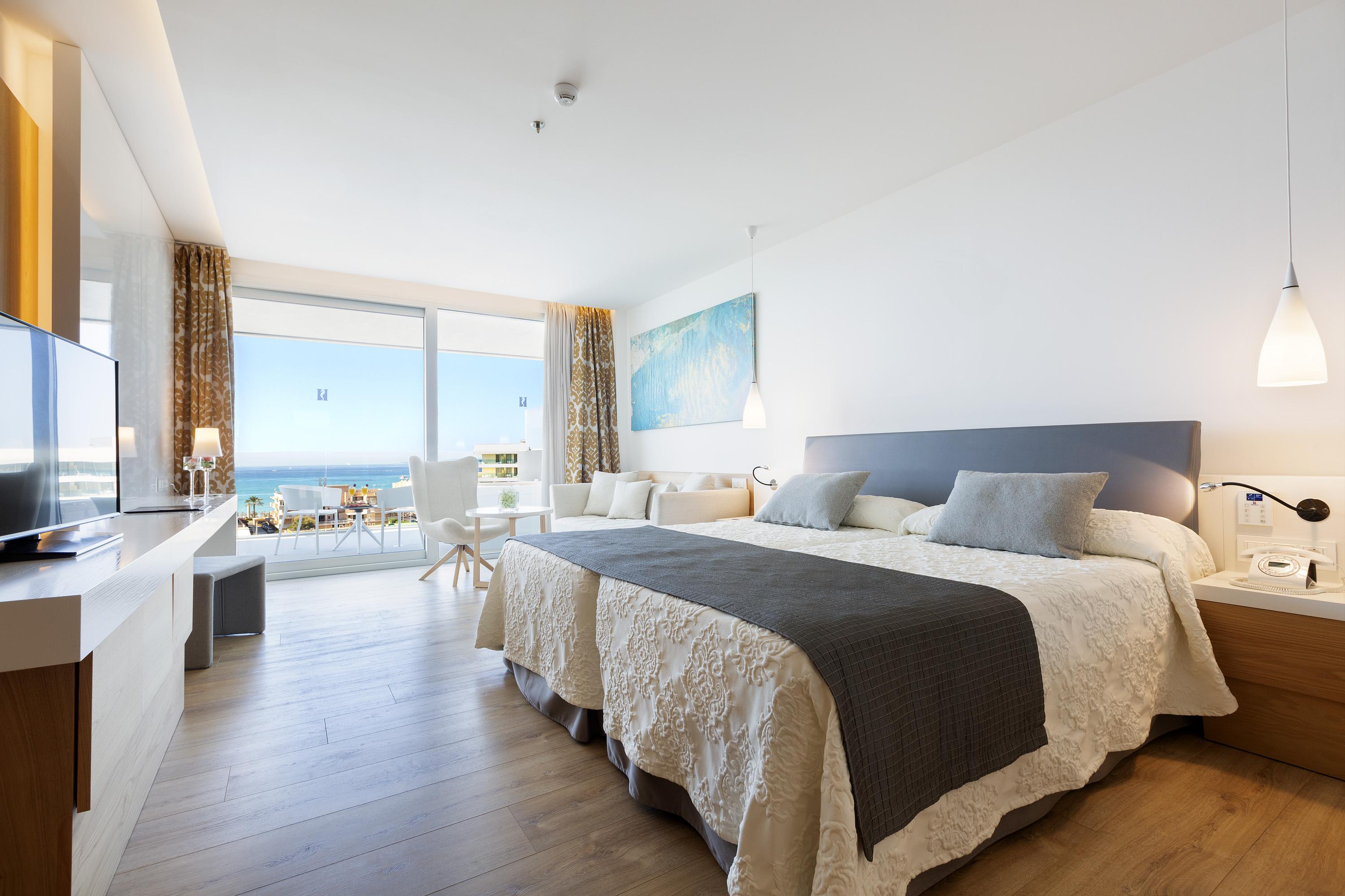Hipotels Playa De Palma Palace&Spa (Adults Only) Εξωτερικό φωτογραφία A room at the hotel