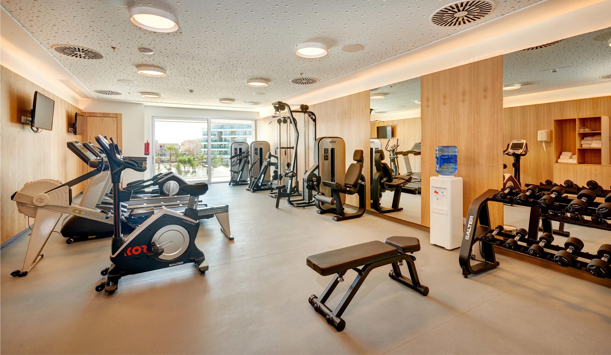 Hipotels Playa De Palma Palace&Spa (Adults Only) Εξωτερικό φωτογραφία The gym at the hotel