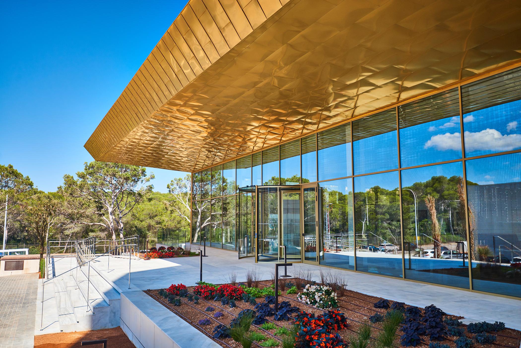 Hipotels Playa De Palma Palace&Spa (Adults Only) Εξωτερικό φωτογραφία The entrance of the museum
